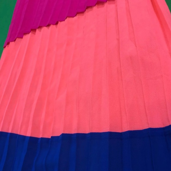 Skies are blue Size small dress - Picture 4 of 5